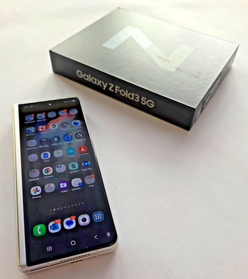 samsung galaxy z fold 3 price